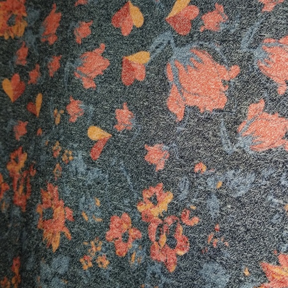 Perfect T - Picture 4 of 5